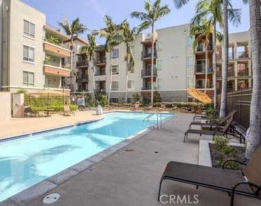 100 S Alameda - Photo Thumbnail 11