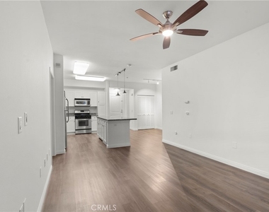100 S Alameda - Photo Thumbnail 38
