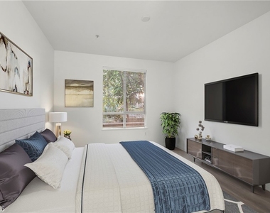 100 S Alameda - Photo Thumbnail 2