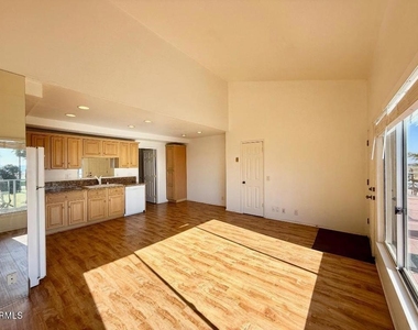641 Ocean View Drive - Photo Thumbnail 6