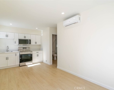 16697 Mckeever Street - Photo Thumbnail 3
