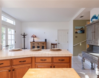 24421 Santa Clara Avenue - Photo Thumbnail 5