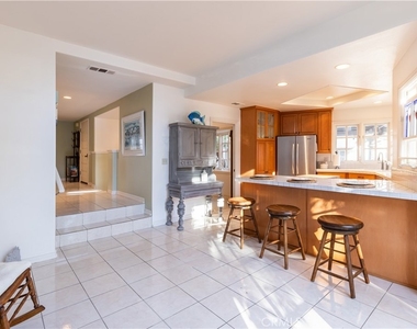 24421 Santa Clara Avenue - Photo Thumbnail 4