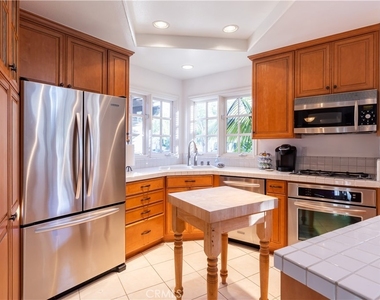 24421 Santa Clara Avenue - Photo Thumbnail 3