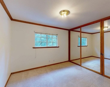 4339 Alhama Drive - Photo Thumbnail 18