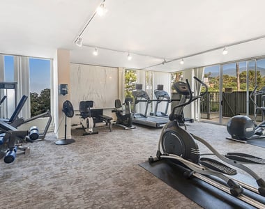 17366 W Sunset Boulevard - Photo Thumbnail 26