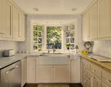 13166 Valley Vista Boulevard - Photo Thumbnail 18
