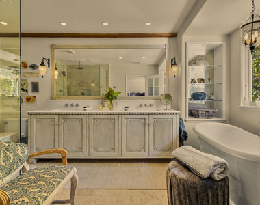 13166 Valley Vista Boulevard - Photo Thumbnail 23