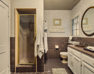 13166 Valley Vista Boulevard - Photo Thumbnail 31