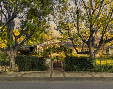 13166 Valley Vista Boulevard - Photo Thumbnail 2