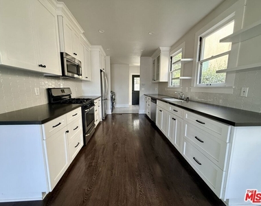 854 Serrano Place - Photo Thumbnail 2