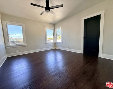 854 Serrano Place - Photo Thumbnail 9