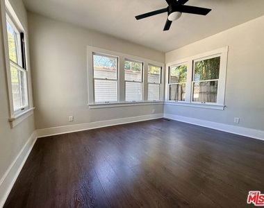 854 Serrano Place - Photo Thumbnail 8