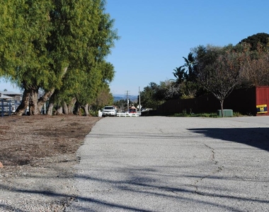 285 Crestview Avenue - Photo Thumbnail 32
