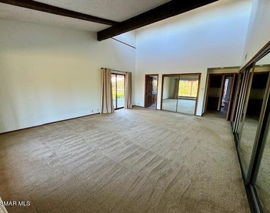 285 Crestview Avenue - Photo Thumbnail 25