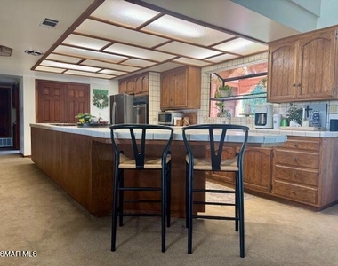 285 Crestview Avenue - Photo Thumbnail 18