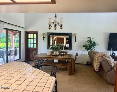 285 Crestview Avenue - Photo Thumbnail 16