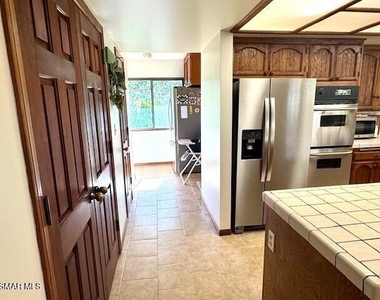 285 Crestview Avenue - Photo Thumbnail 22