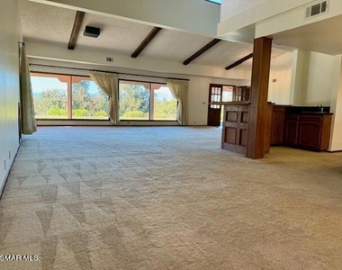 285 Crestview Avenue - Photo Thumbnail 13