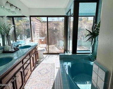 285 Crestview Avenue - Photo Thumbnail 26