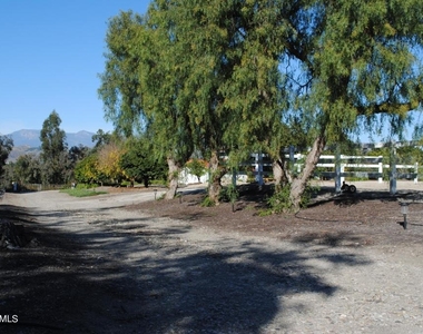 285 Crestview Avenue - Photo Thumbnail 33