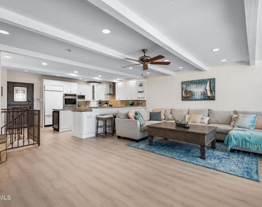 11844 Beach Club Way - Photo Thumbnail 18