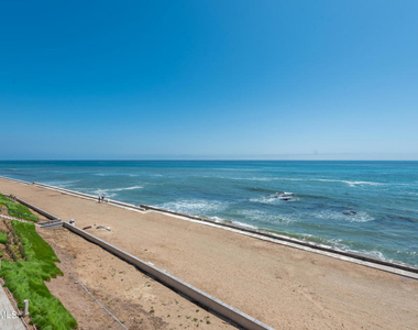 11844 Beach Club Way - Photo Thumbnail 42