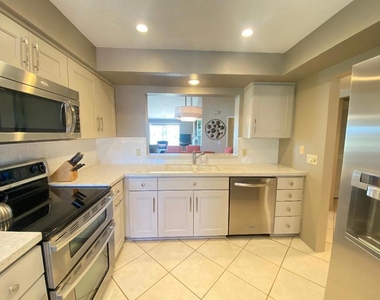 781 Montana Vista Drive - Photo Thumbnail 10