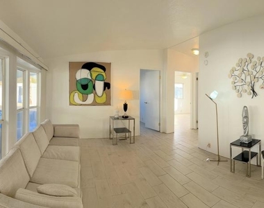 14777 Palm Drive - Photo Thumbnail 5
