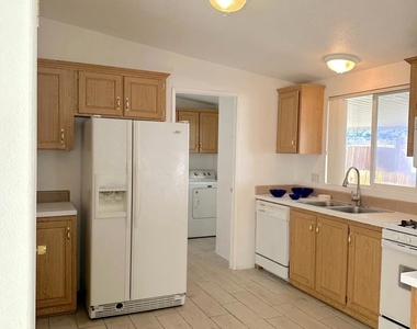 14777 Palm Drive - Photo Thumbnail 6
