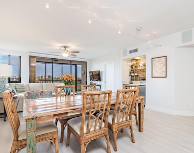 16940 Bay Street N - Photo Thumbnail 1
