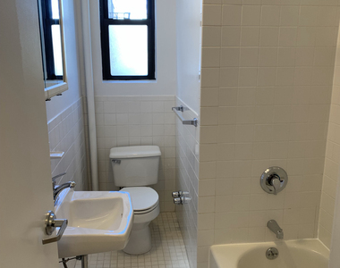 31-79 35th Street - Photo Thumbnail 5