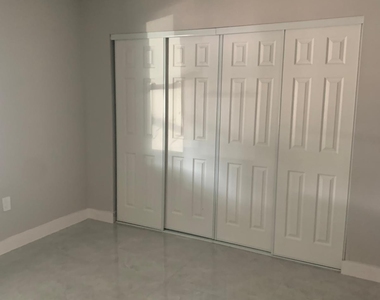 3195 Mcsherry Drive S - Photo Thumbnail 3