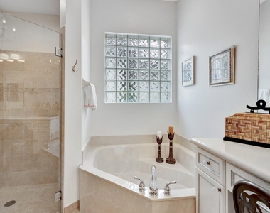 10732 Grande Boulevard - Photo Thumbnail 14