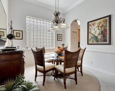 10732 Grande Boulevard - Photo Thumbnail 9
