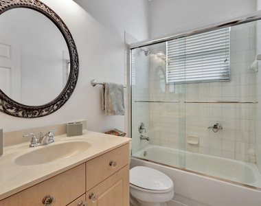 10732 Grande Boulevard - Photo Thumbnail 17