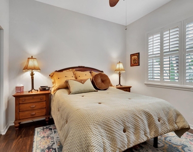 10732 Grande Boulevard - Photo Thumbnail 16