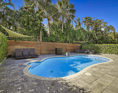 7167 Ivy Crossing Lane - Photo Thumbnail 36