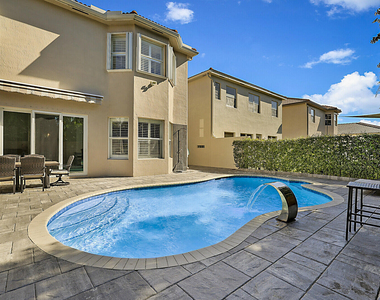 7167 Ivy Crossing Lane - Photo Thumbnail 34