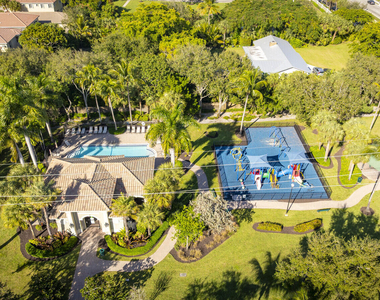 7167 Ivy Crossing Lane - Photo Thumbnail 1