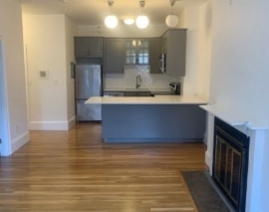 925 Beacon St - Photo Thumbnail 11