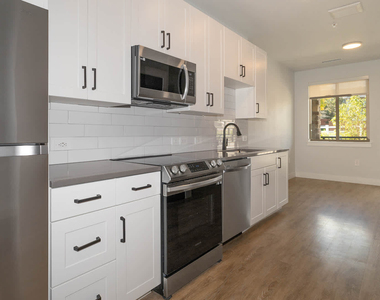 6273 W Jewell Ave - Photo Thumbnail 10