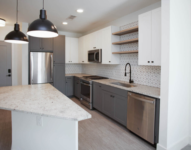 2265 Marietta Blvd Nw - Photo Thumbnail 3