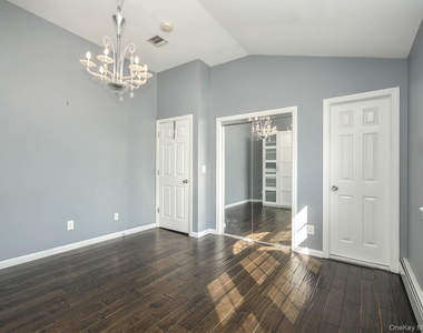 49 Ashwood Road Apt A - Photo Thumbnail 10