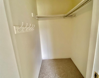 75 Greenway Close - Photo Thumbnail 16