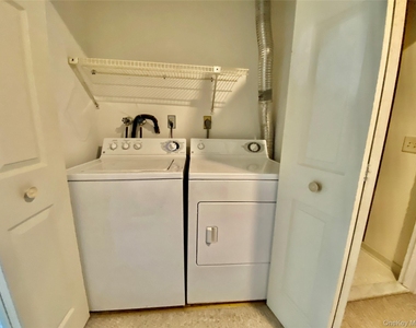 75 Greenway Close - Photo Thumbnail 14