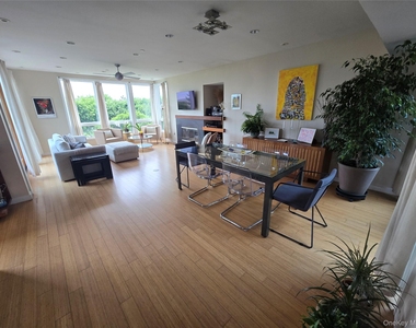 100 Nantwick Street - Photo Thumbnail 4