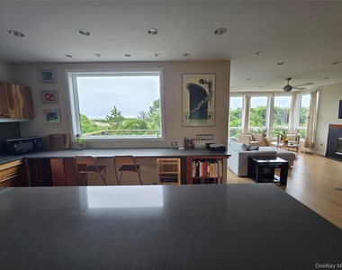 100 Nantwick Street - Photo Thumbnail 9