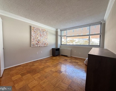 5353 Columbia Pike - Photo Thumbnail 6