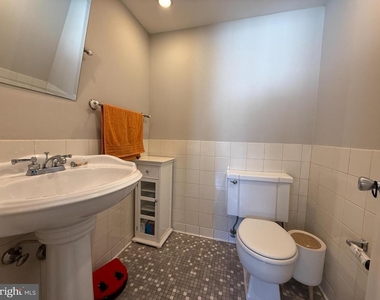 5353 Columbia Pike - Photo Thumbnail 5